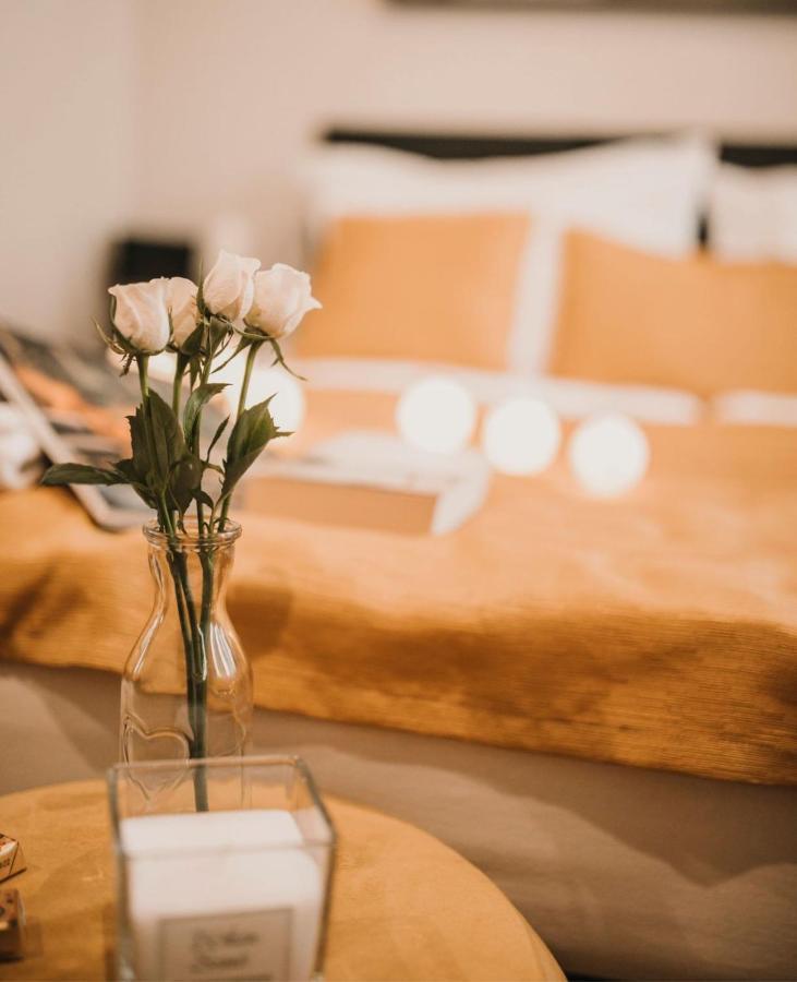 Hotel Indium City Panzió Eger Esterno foto