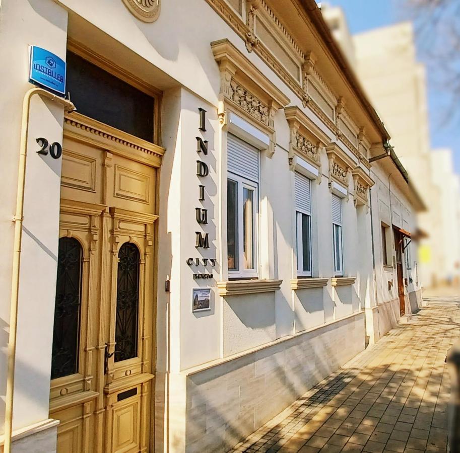 Hotel Indium City Panzió Eger Esterno foto