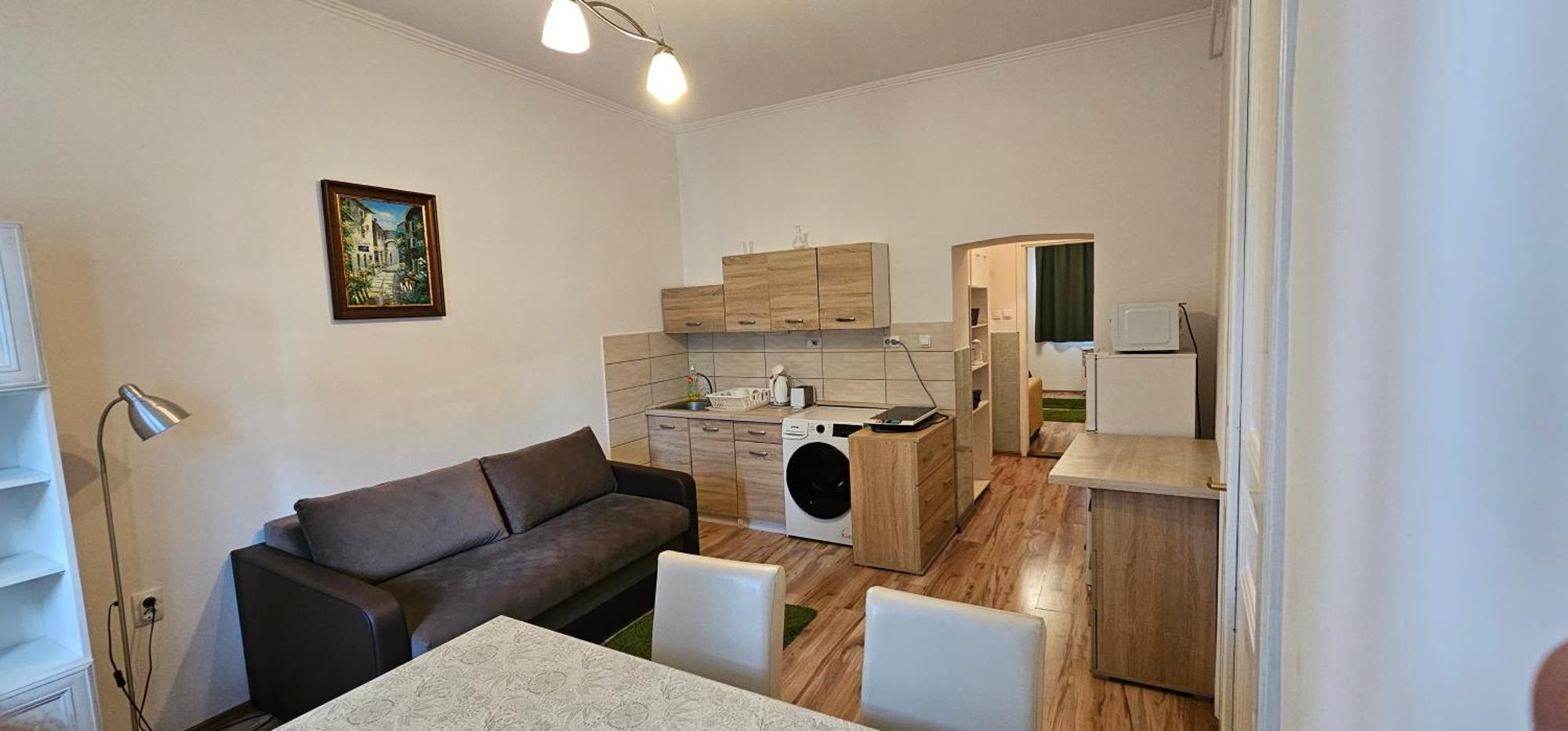 Hotel Indium City Panzió Eger Esterno foto
